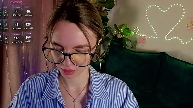 molly_crystal webcam