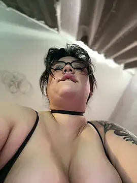 SwittieKendra webcam