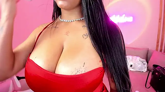 MadeleineSanez webcam