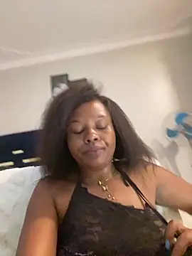 dellah27 - Dellah27's free webcam - UK Sex Cams