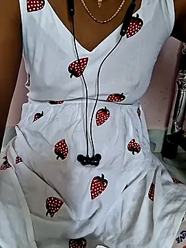 tamil_laksh - Tamil_Laksh's free webcam - UK Sex Cams