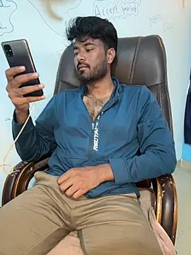 meekbatgirl - MeekBatgirl's free webcam - UK Sex Cams