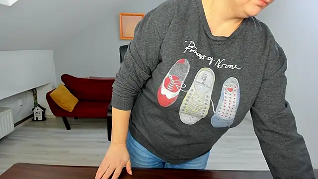 lollagirl - LollaGirl's free webcam - UK Sex Cams