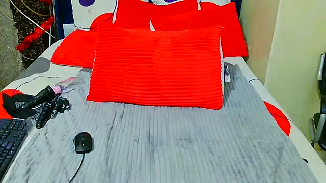 THESHORTQUEEN webcam