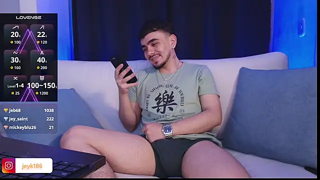 Guccy_Boy_Club webcam