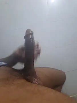 _BrownBoy_69_ webcam