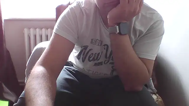 TurkishNudistMan webcam