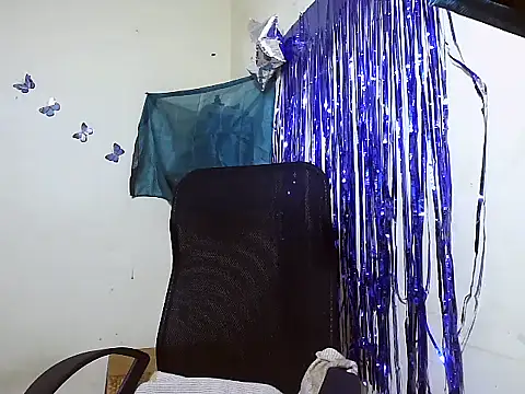 Shivani-Gupta webcam