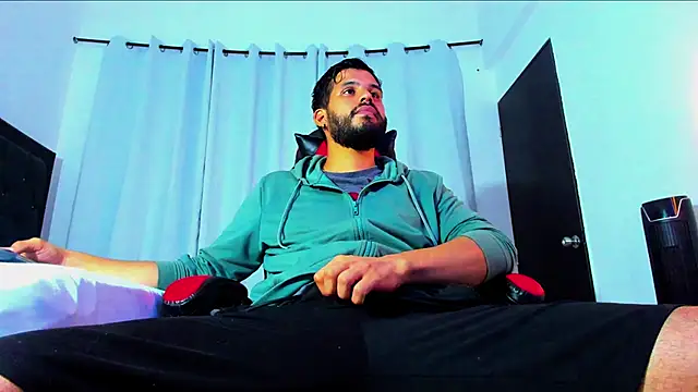 LucasBeaumont webcam