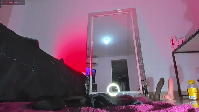 salomelevis - Salomelevis's free webcam - UK Sex Cams