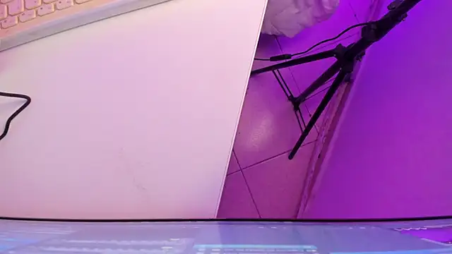 Roxanedewalle webcam