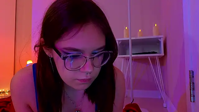 Mia_Luw webcam