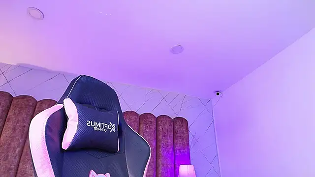 fluffy_bubble21 - Fluffy_Bubble21's free webcam - UK Sex Cams