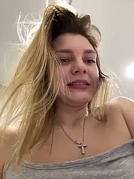 valenciashock (F young) - make coffe for me