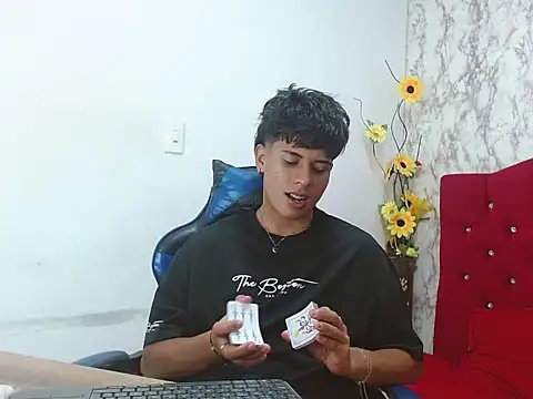 Valentino_Lane webcam