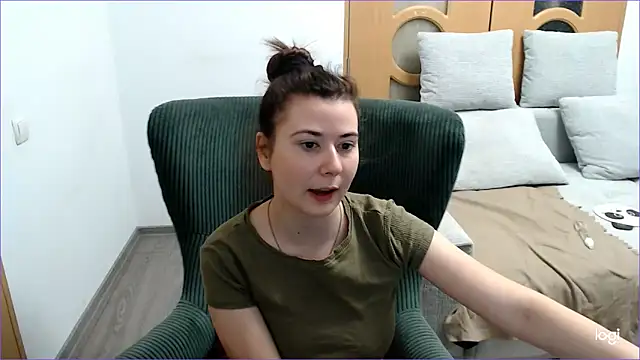 VioletaFlower7 webcam