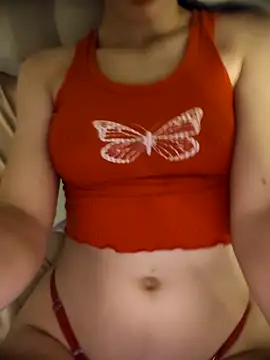 Webcam Model (Pamwuw8)  is live.Free join now!