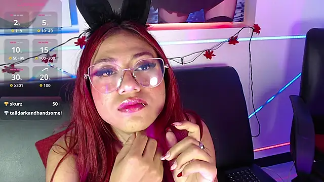 BellaSanders_ webcam