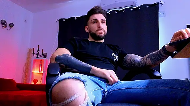 MightyAaron66 webcam