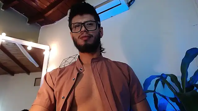 colby_brown03 - Colby_brown03's free webcam - UK Sex Cams