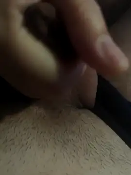 MadaamJizz_DickLewd webcam