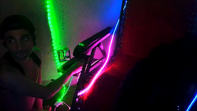 highinhtxx - Highinhtxx's free webcam - UK Sex Cams