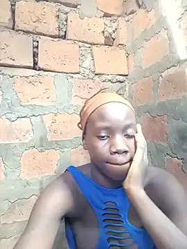 black_juicy24 - Black_juicy24's free webcam