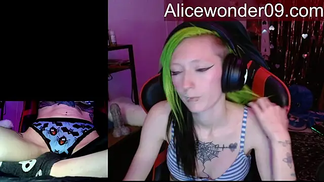 alicewonder09 - Alicewonder09's free webcam - UK Sex Cams