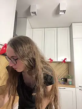 martiniiselenna - MartiniiSelenna's free webcam - UK Sex Cams