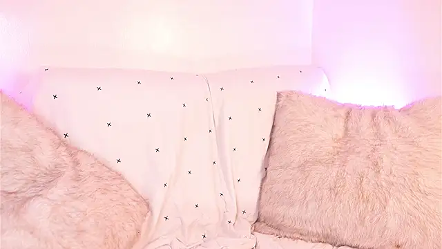 mackenzie_lia - Mackenzie_Lia's free webcam - UK Sex Cams