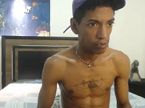 AlbertBigCock webcam