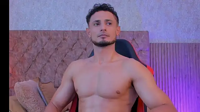 Adonys_Lewis_ webcam