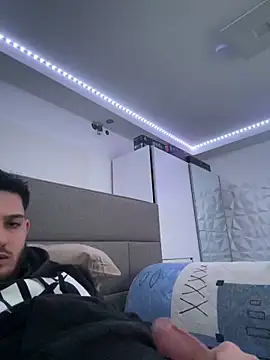 Horny_speluker772 webcam