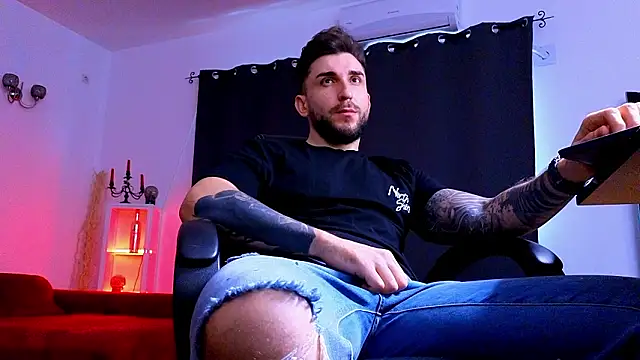 mightyaaron66 (M young) - 𖤐🔥 parTy Time ,House parTy  !  💨𖤐