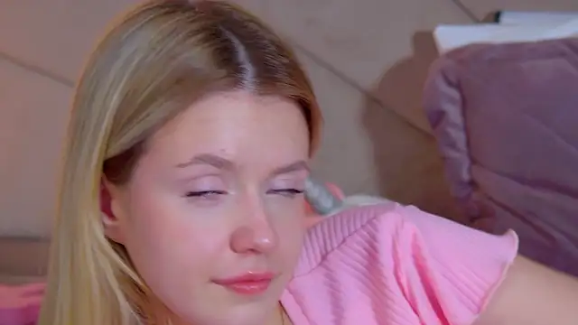 MilanaBalmain webcam