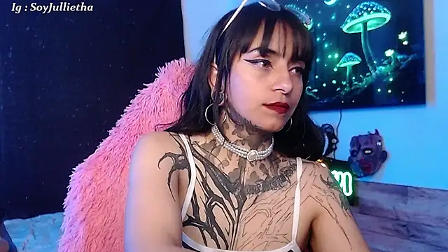 Julls420_ webcam