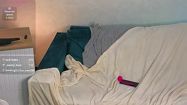 VioletMyersss webcam