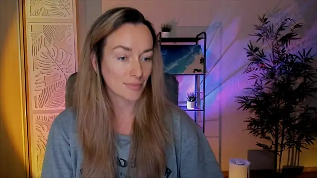 RebeccaMartinez webcam