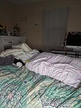 Webcam Model (HTXBELLE)  is live.Free join now!