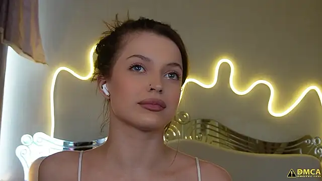 kellypeachcake - Kellypeachcake's free webcam - UK Sex Cams