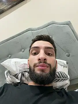 Juliann69Ramiro webcam