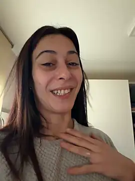 SOFIASWEETSECRETT from StripChat is Freechat