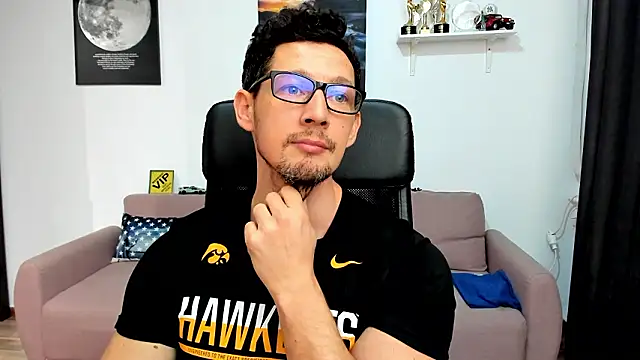 brutusk08 - BrutusK08's free webcam - UK Sex Cams