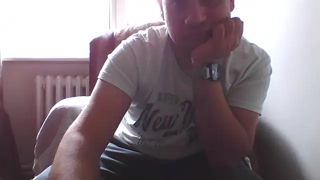 TurkishNudistMan webcam