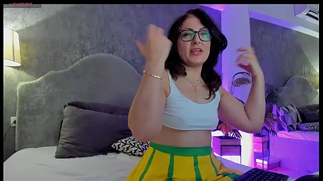 lisacroft - LisaCroft's free webcam