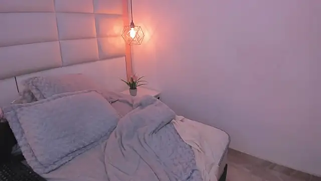 sofia_clk - Sofia_clk's free webcam - UK Sex Cams