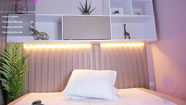 zafiro11_ (F teen) - put machine🍆😈