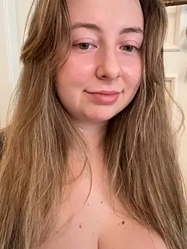 curvyflawless webcam