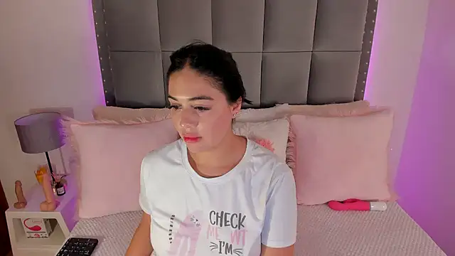 saian-lory - Saian-lory's free webcam