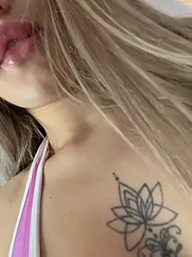 Chloe_GraceeX webcam